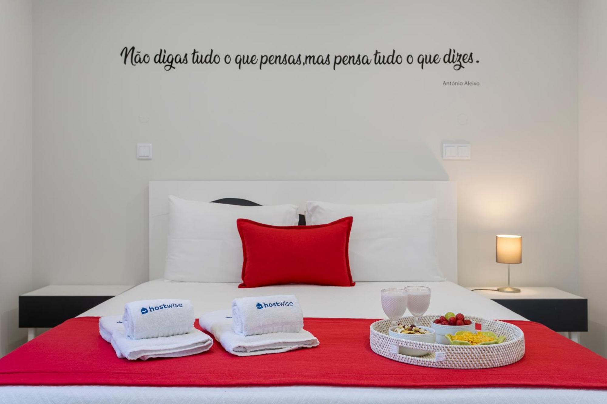 Spacious Villa Pool & Douro View By Host Wise Santa Marinha do Zezere Room photo
