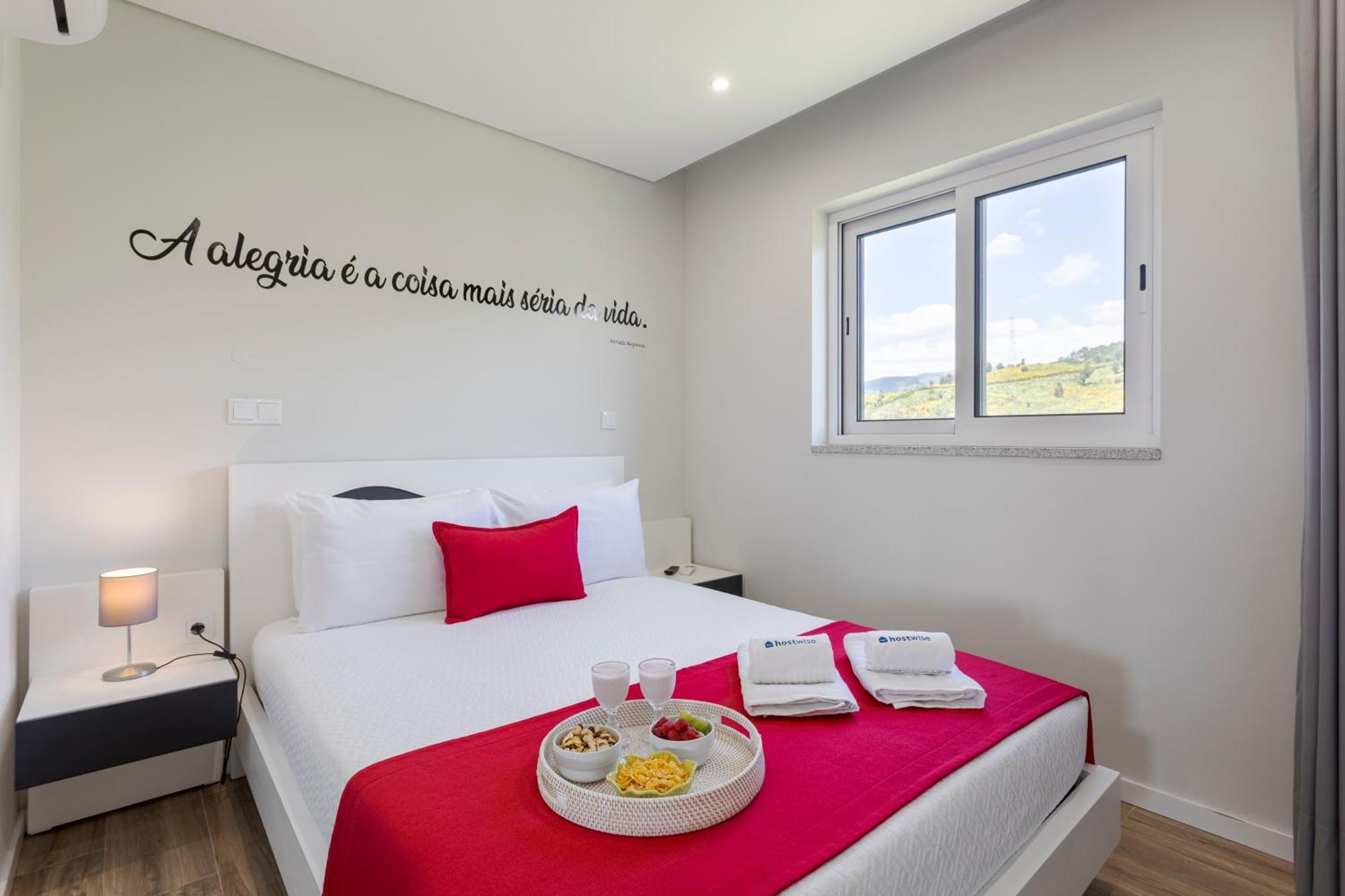 Spacious Villa Pool & Douro View By Host Wise Santa Marinha do Zezere Exterior photo