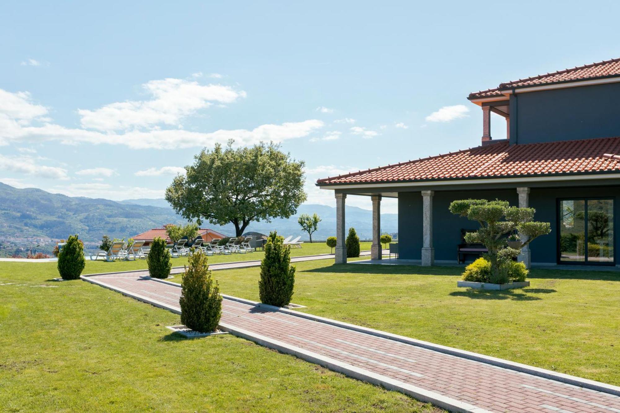 Spacious Villa Pool & Douro View By Host Wise Santa Marinha do Zezere Exterior photo
