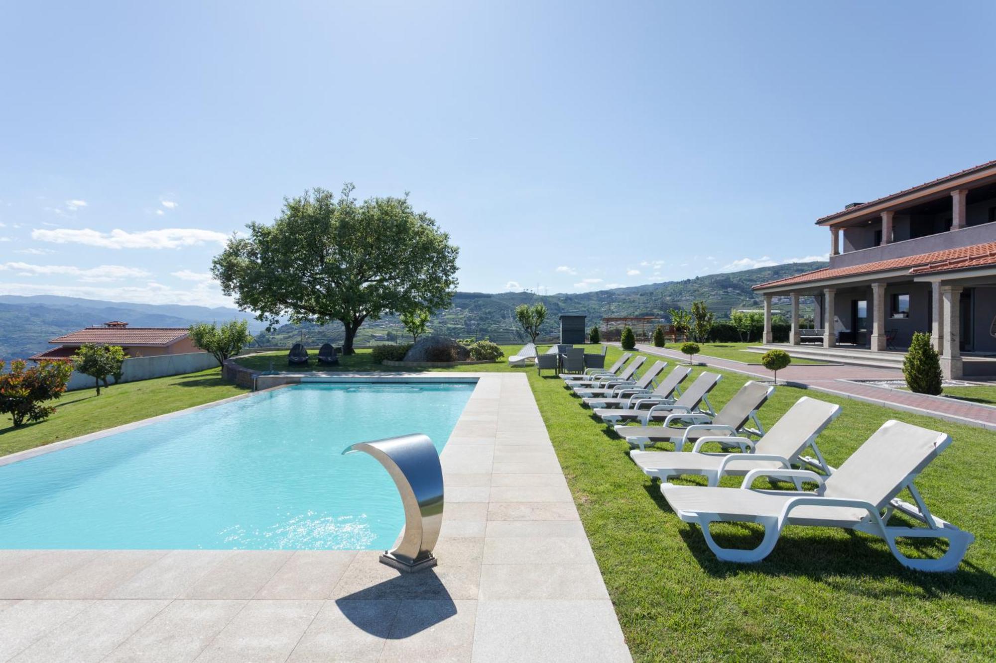 Spacious Villa Pool & Douro View By Host Wise Santa Marinha do Zezere Exterior photo